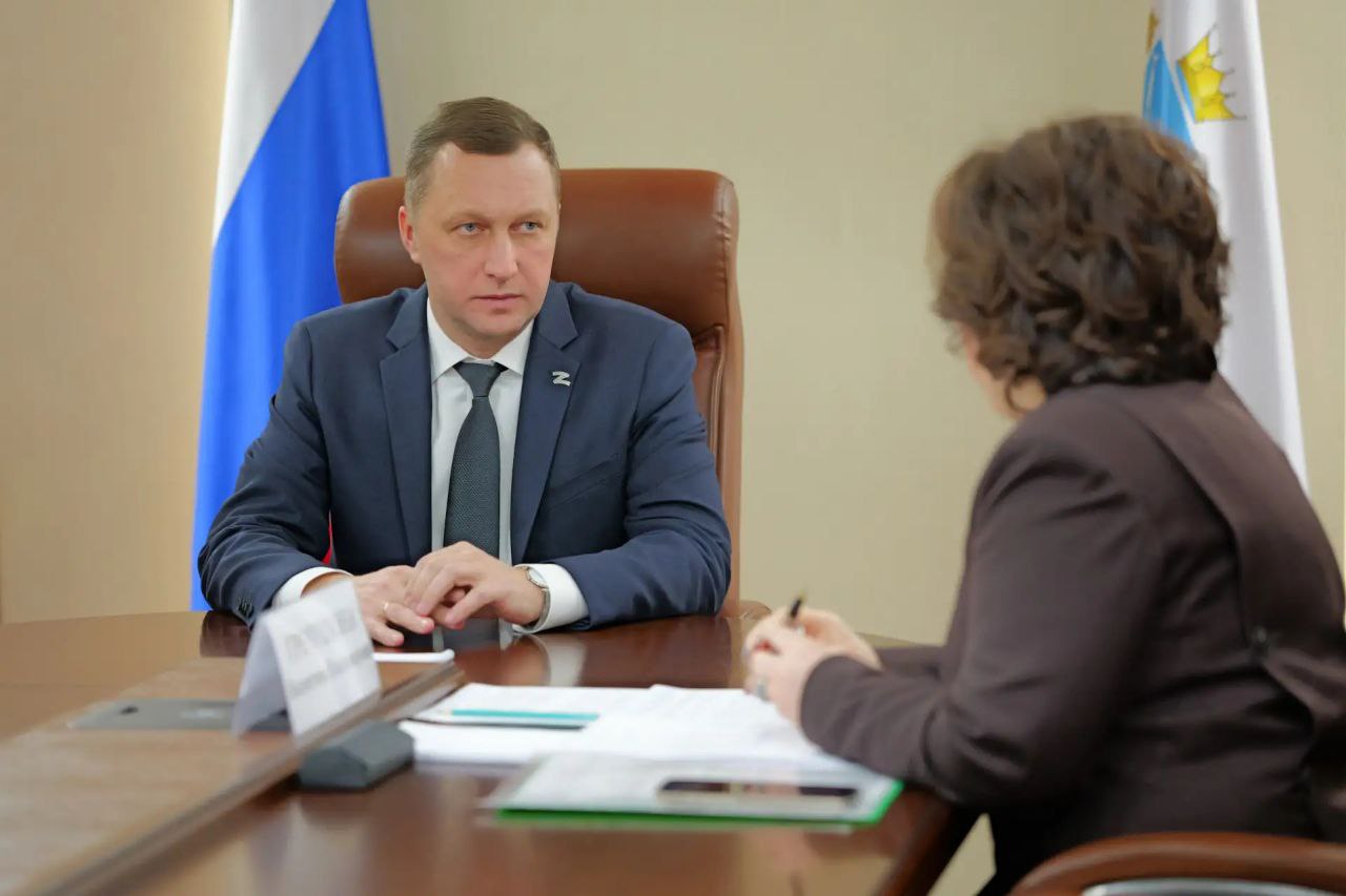 Валентина Гречушкина рассазала губернатору Бусаргину о развитии Краснокутского района